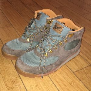 Men’s Danner Hiking Boots, US size 10